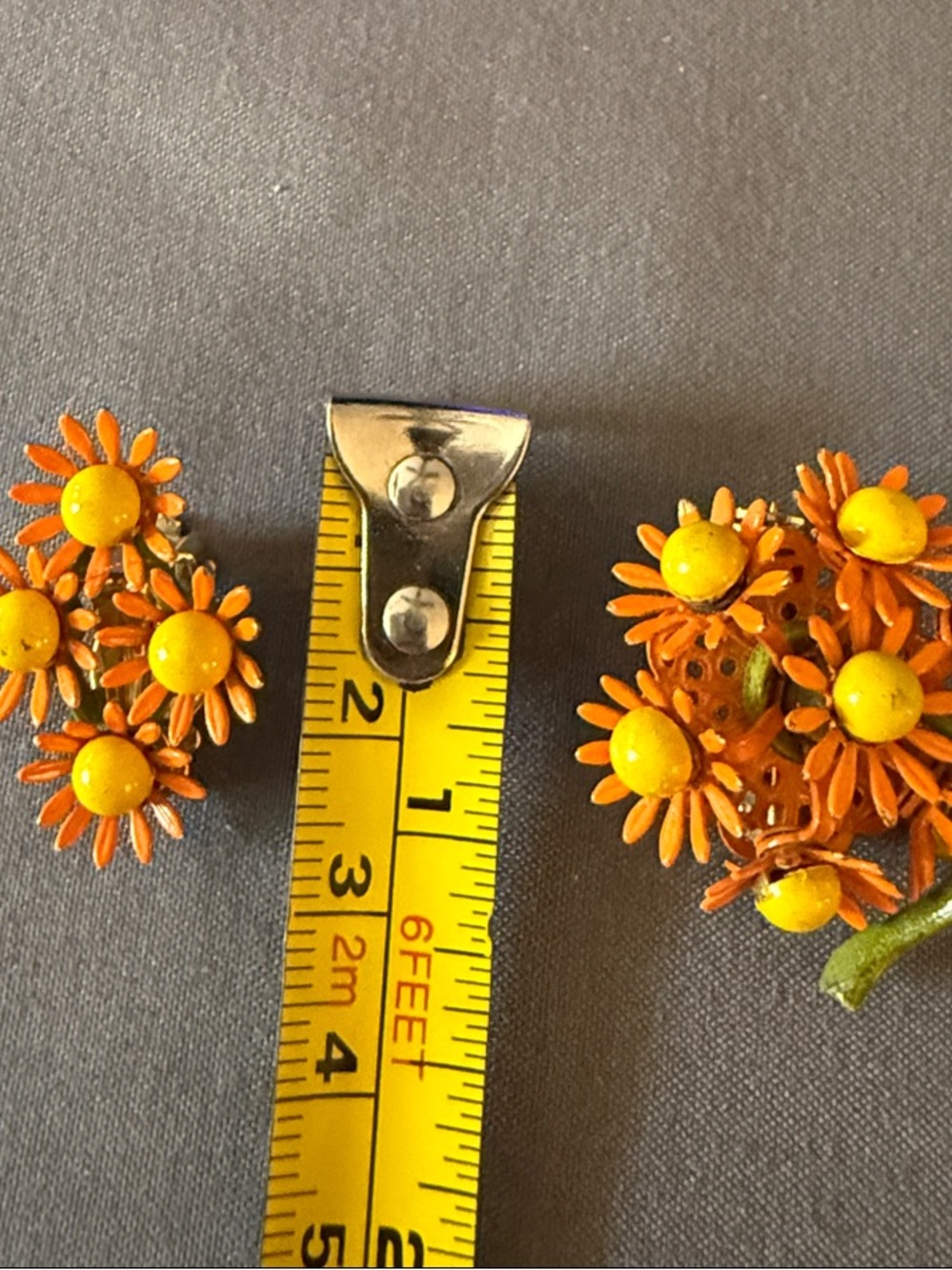 Vintage Orange Daisy Flower Brooch & Clip-On Earring Set Retro Enamel Floral - Picture 10 of 10